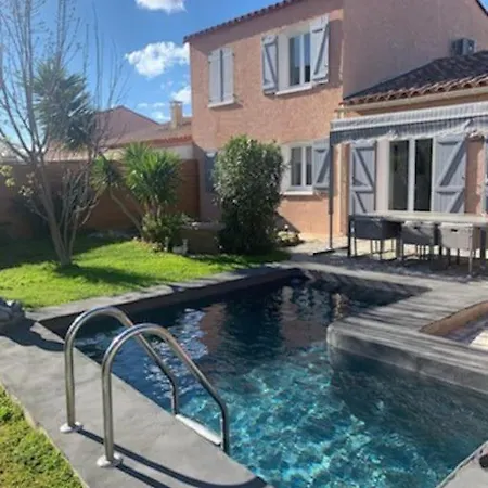 Charmante Equipee, Piscine * Le Soler