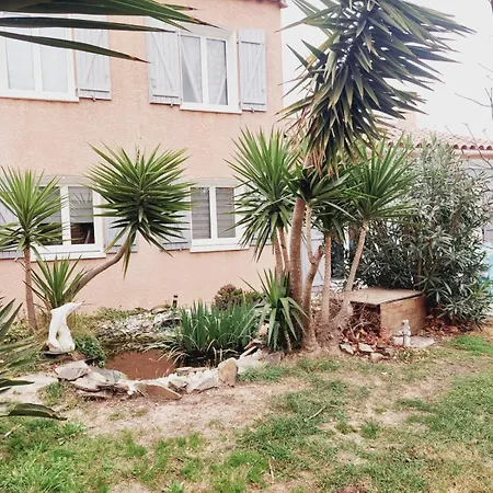Charmante Equipee, Piscine Le Soler