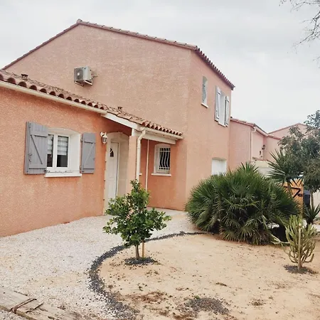 Villa Charmante Equipee, Piscine